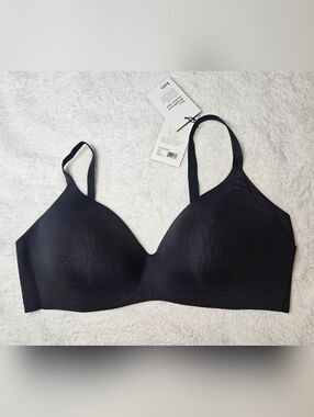 Knix wing woman Contour bra